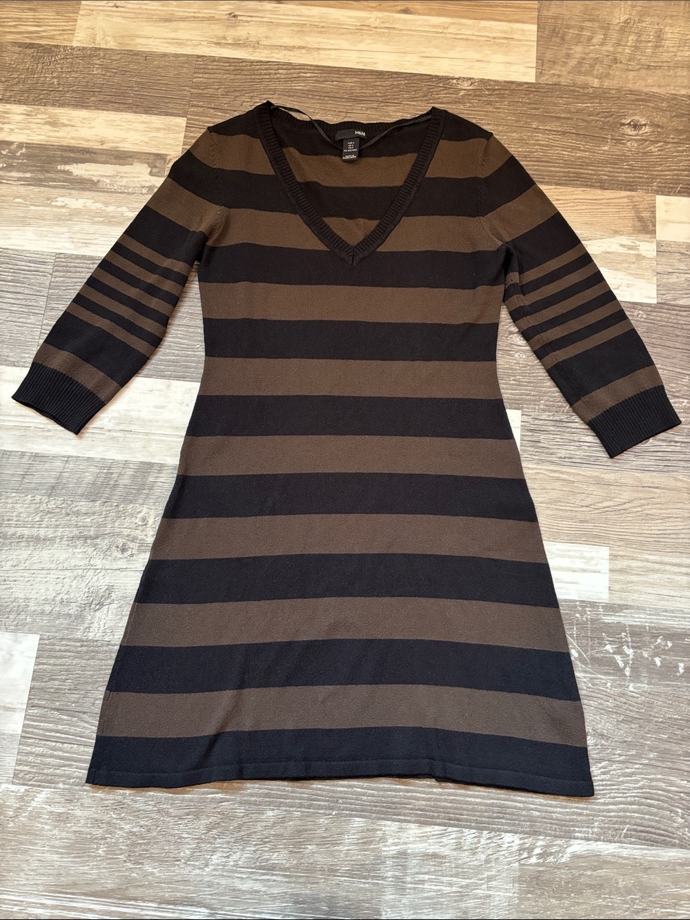 H&M Brown and Black Striped V-Neck Long Sleeve Knit Dress